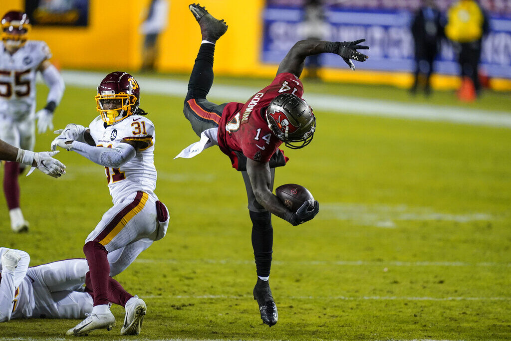 APTOPIX Buccaneers Washington Football